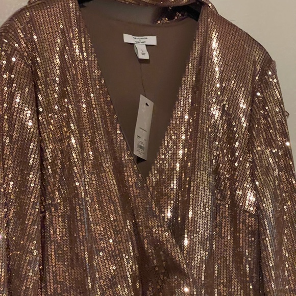 Cara Santana by Nine West. Beautiful gold sequins dress with matching belt. - Picture 10 of 12